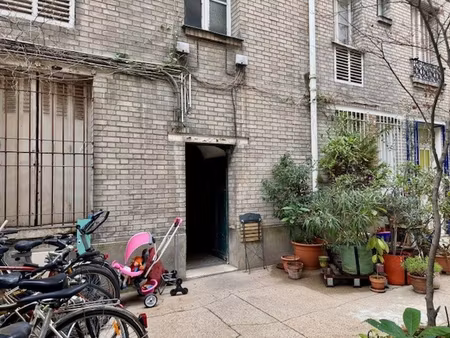 studio avec 3 m hauteur sous plafond