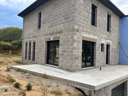 maison 5 pièce 130m2 à finir