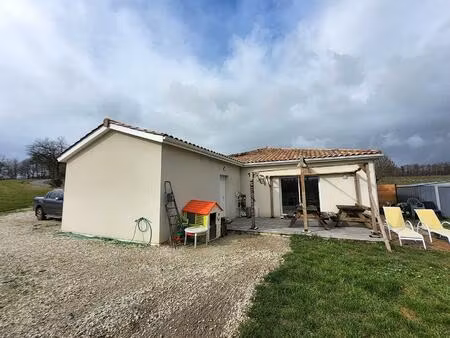 location maison 4 pièces 80 m² à la sauve (33670)