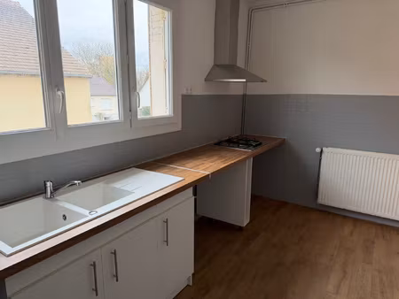 maulette f3 avec jardinet et garage