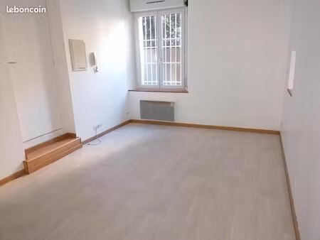 appartement 1 pièce 17 m²