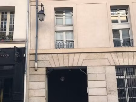 location place de parking moto au voiture rue de turenne