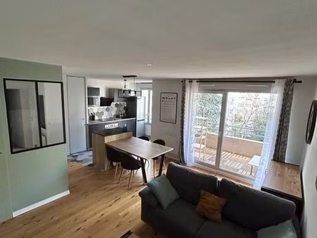 t2 meublé rue lieutenant colonel girard - lyon 7