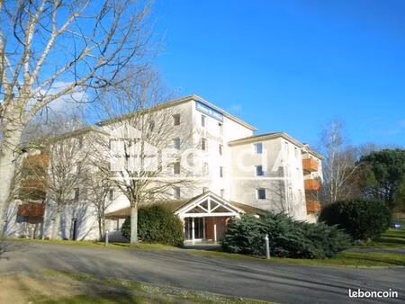 studio 1 pièce 19 m²