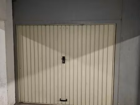 location garage boxé minimes