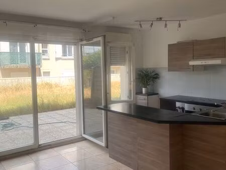 appartement avec terrasse et box