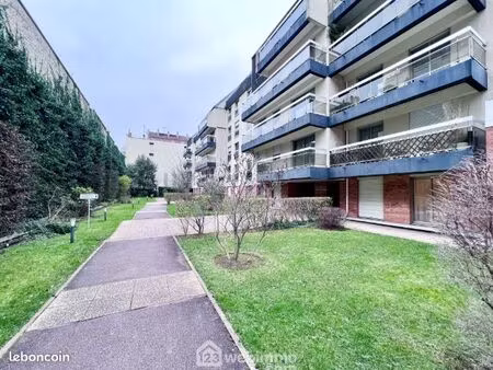 à vendre – bel appartement 4 pièces dans immeuble de standing avec gardien – montrouge