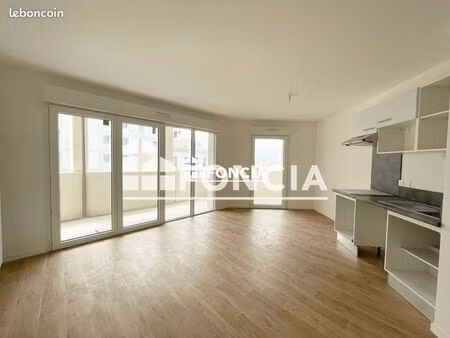 appartement 3 pièces 65 m²