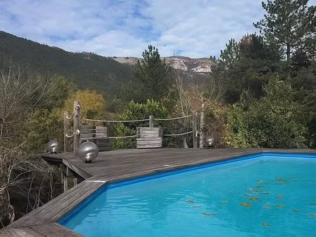 villa de plain-pied saint etienne de gourgas