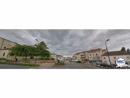 vente bureaux et commerces à montrevault-sur-evre (49110) : à vendre / 50m² montrevault-su