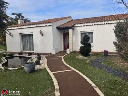 vente maison à saint-michel-en-l'herm (85580) : à vendre / 138m² saint-michel-en-l'herm