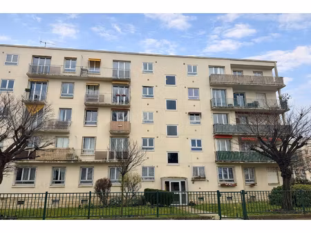 appartement 2/3 pièces - rueil malmaison