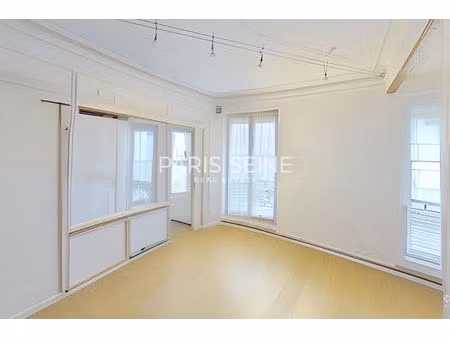**rue chevert angle av de tourville ** agréable studio non meublé**excellent plan**