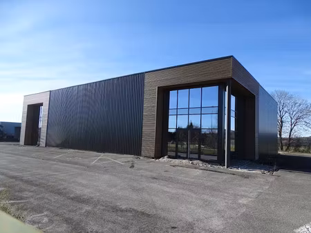 location locaux professionnels 570 m² à orgelet (39270)  nan €