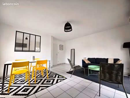 t3 avec balcon  2 chambres et parking souterrain – saint-nazaire