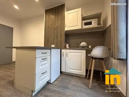 studio 1 pièce 18 m²