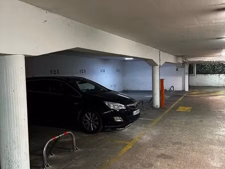 place de parking sous-sol