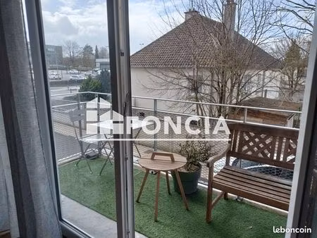 studio 1 pièce 31 m²