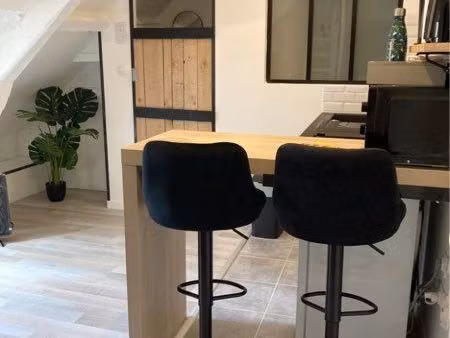 joli studio tout meublé plein centre-ville montargis