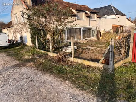 maison à louer avec petit terrain