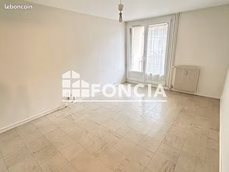 appartement 4 pièces 77 m²