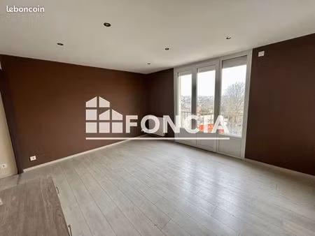 appartement 4 pièces 77 m²