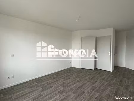 studio 1 pièce 23 m²