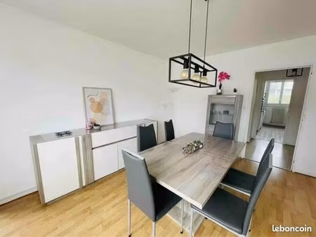 location appartement - parking