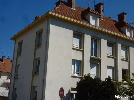 grand 3 pièces lumineux 84m2 proche mairie