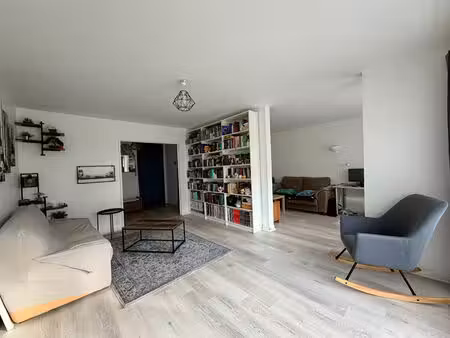 appartement 5 pièces lumineux en hyper centre - 3 chambres - balcons - parking sous-sol - 