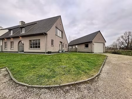 huis te huur in landegem met 4 slaapkamers