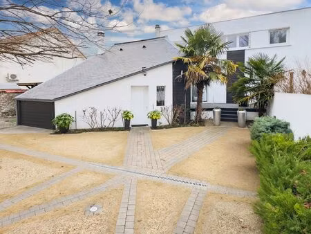 bords de marne & rer a – maison d'architecte aux volumes spe