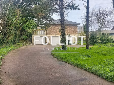 bord de mer  maison  de 205 m² de 10 pièces  7 chambres