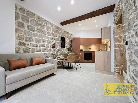 charmante maison de village avec studio indépendant