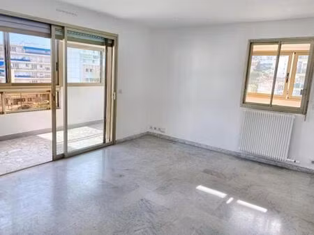 location appartement 2 pièces 40 m² à le cannet (06110)