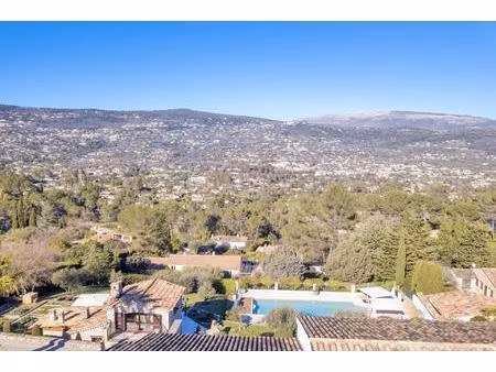 exclusive — villa provençale avec vue panoramique à peymeinade