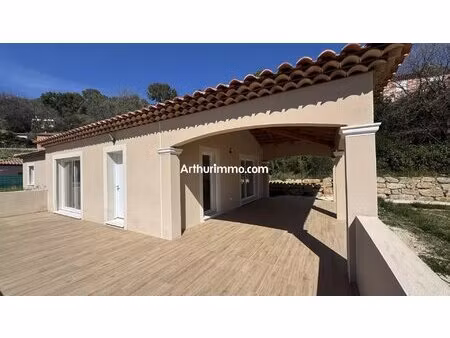 draguignan - maison recente de 102 m2 avec vue panoramique - 3 ch - avec grand garage sur.