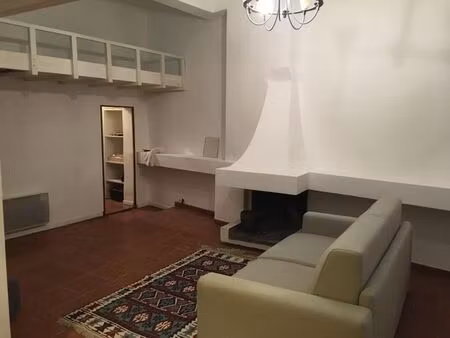 location appartement 2 pièces 73 m² à aix-en-provence (13080)
