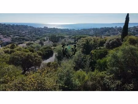 terrain vue mer constructible aux issambres