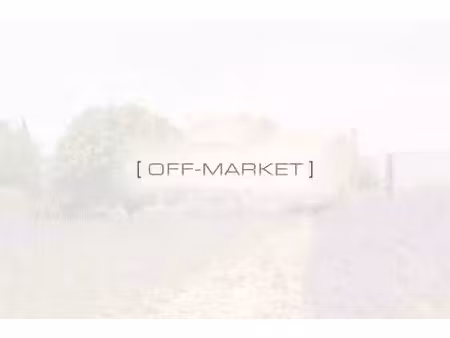 domaine viticole lourmarin - 16 chambres - 1400m²