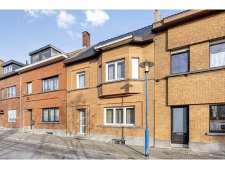 gezellig huis met tuin te koop in strombeek-bever