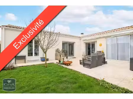 maison à vendre 6 pièces 158 m² - chambon (17) - 288 000€