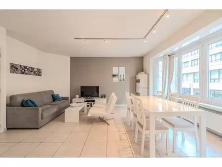 appartement te koop in oostende met 2 slaapkamers