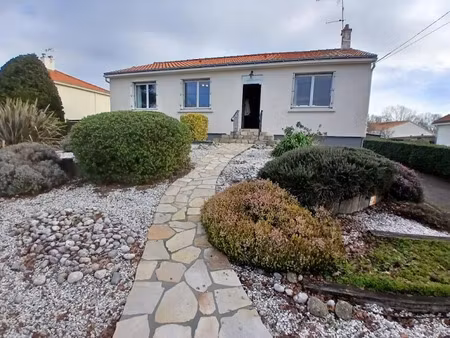 vente maison 4 pièces 84 m² à saint-philbert-de-bouaine (85660)  239 500 €