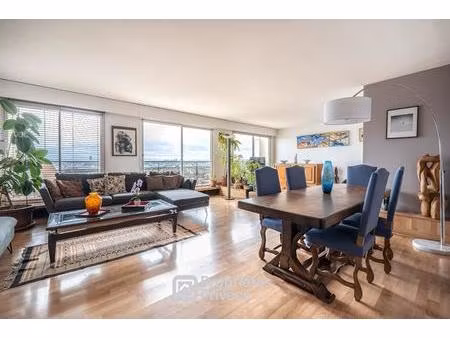 appartement d'exception avec vue panoramique sur tout paris - courbevoie - 4 pièces 113.51