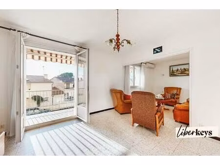 nîmes – t3 spacieux & lumineux avec terrasse & cave