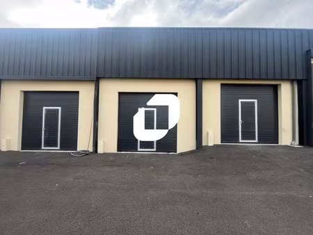 location local d'activités saint cheron 91530