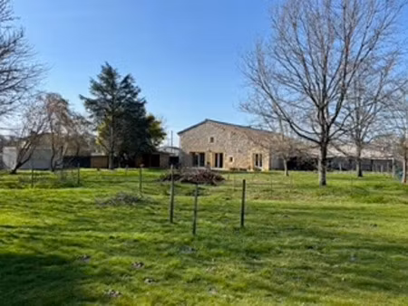 vente maison 5 pièces 133 m² à cubnezais (33620)  303 933 €