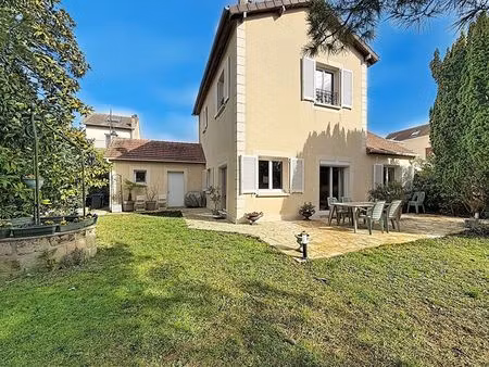 vente maison 6 pièces  151.00m²  meaux