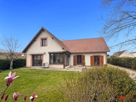 vente maison 5 pièces 223 m² à ligny-le-ribault (45240)  319 550 €